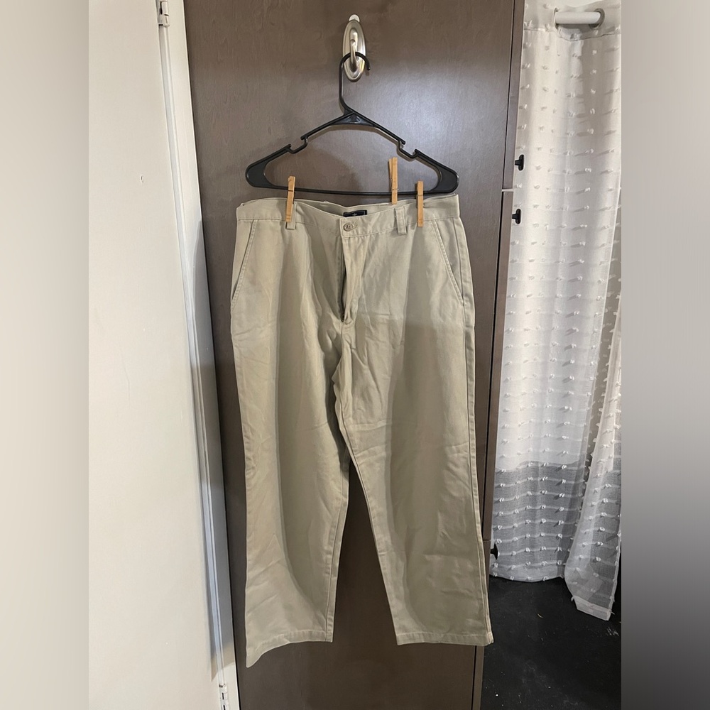 Men’s Dockers Khakis